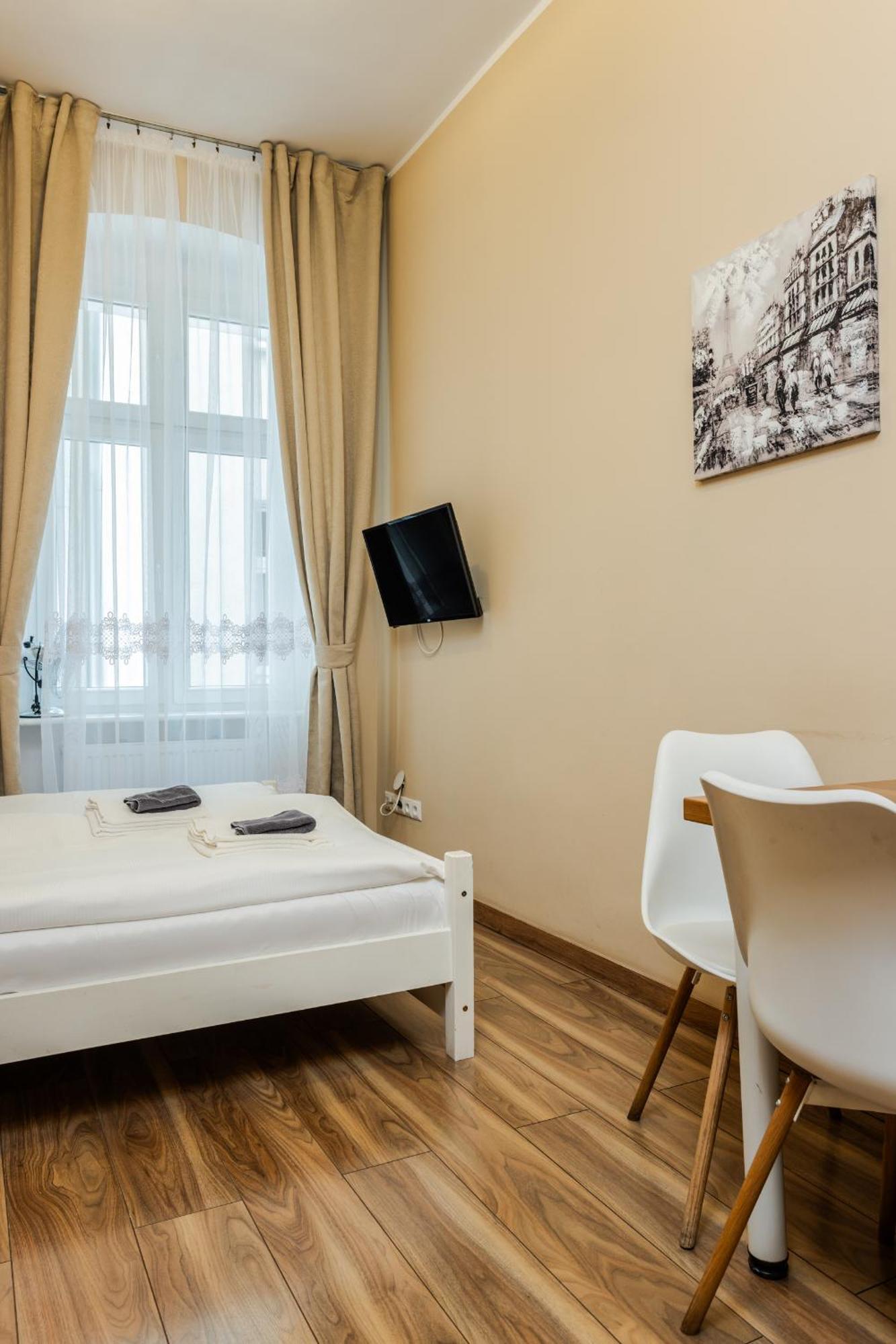 Very Berry - Glogowska 35M10 - Mtp Apartments - Self Check In 24H - Познань Экстерьер фото