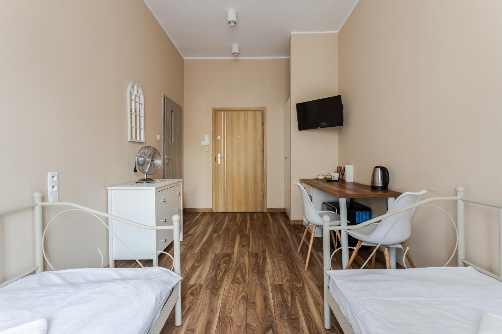 Functional And Comfortable Very Berry Studios In Poznan By Noclegi Renters Экстерьер фото