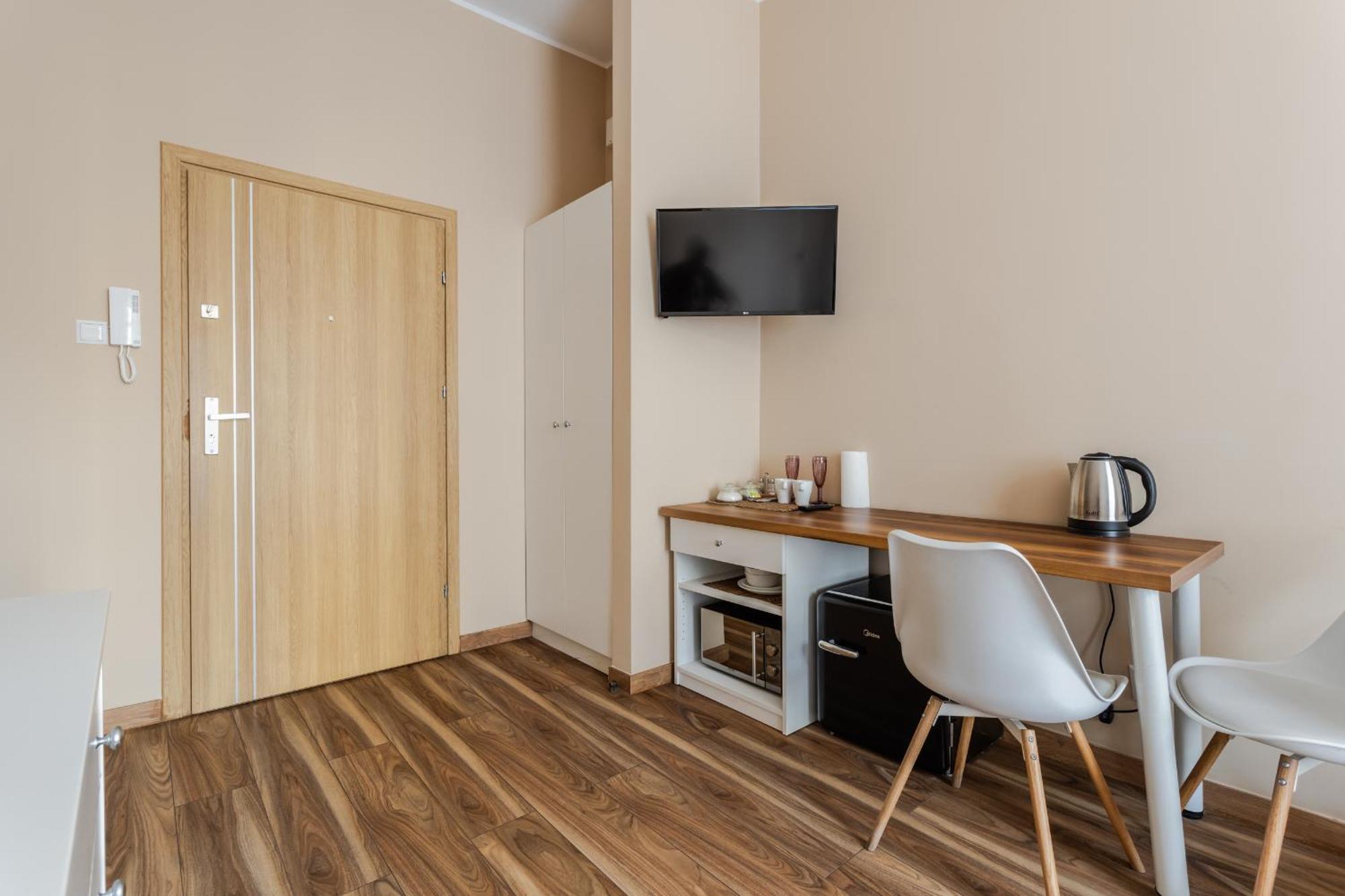 Functional And Comfortable Very Berry Studios In Poznan By Noclegi Renters Экстерьер фото