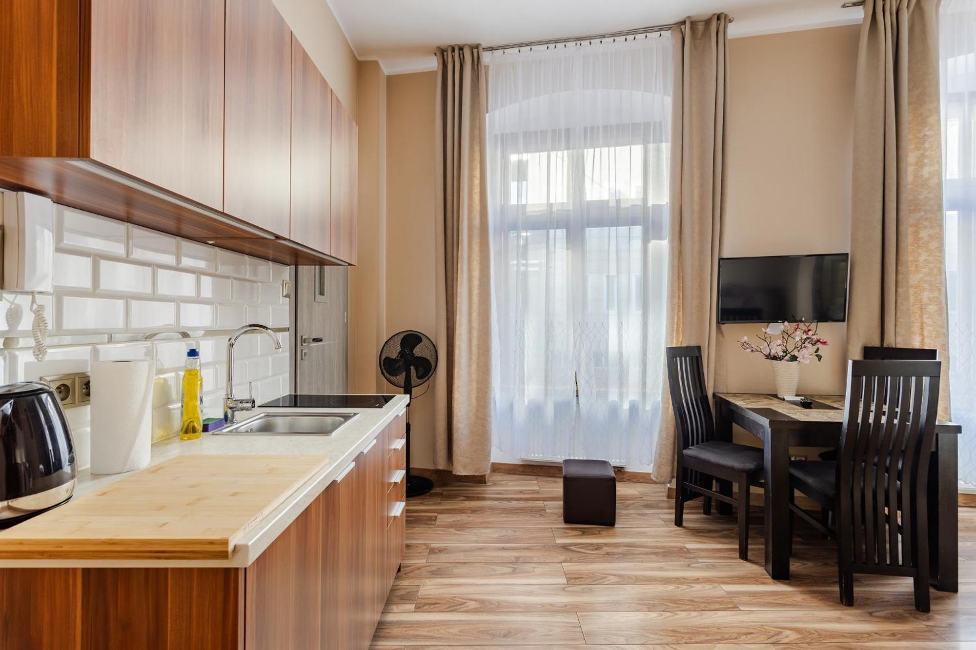 Very Berry - Glogowska 35M10 - Mtp Apartments - Self Check In 24H - Познань Экстерьер фото