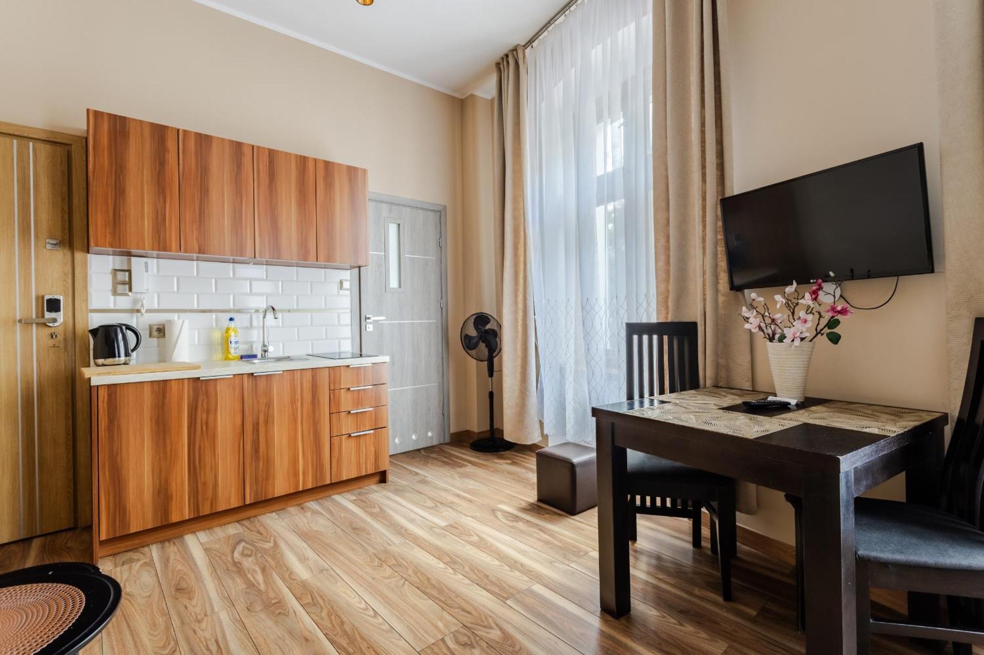 Functional And Comfortable Very Berry Studios In Poznan By Noclegi Renters Экстерьер фото