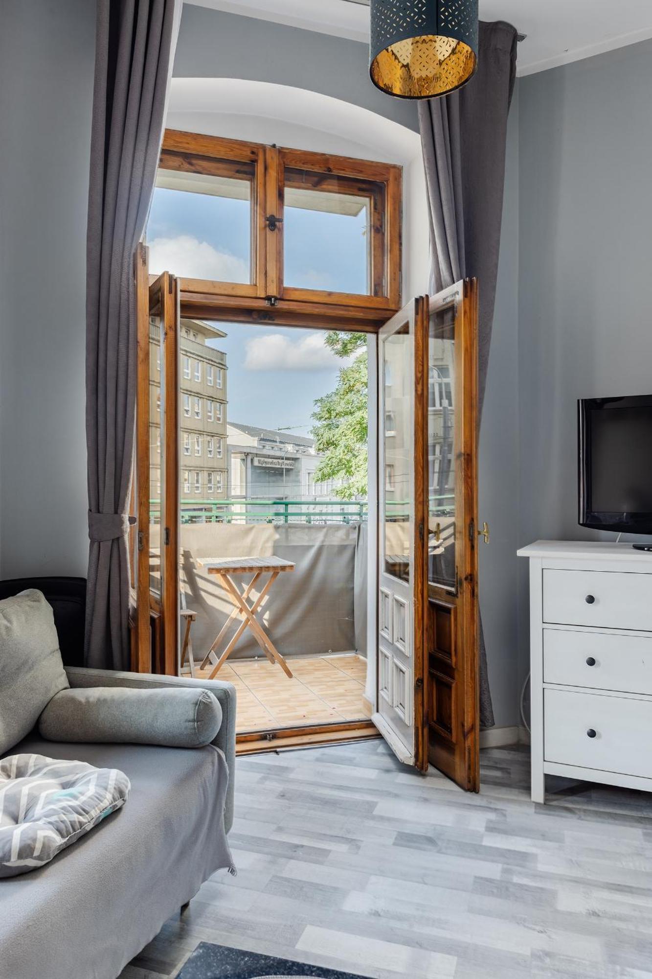 Functional And Comfortable Very Berry Studios In Poznan By Noclegi Renters Экстерьер фото
