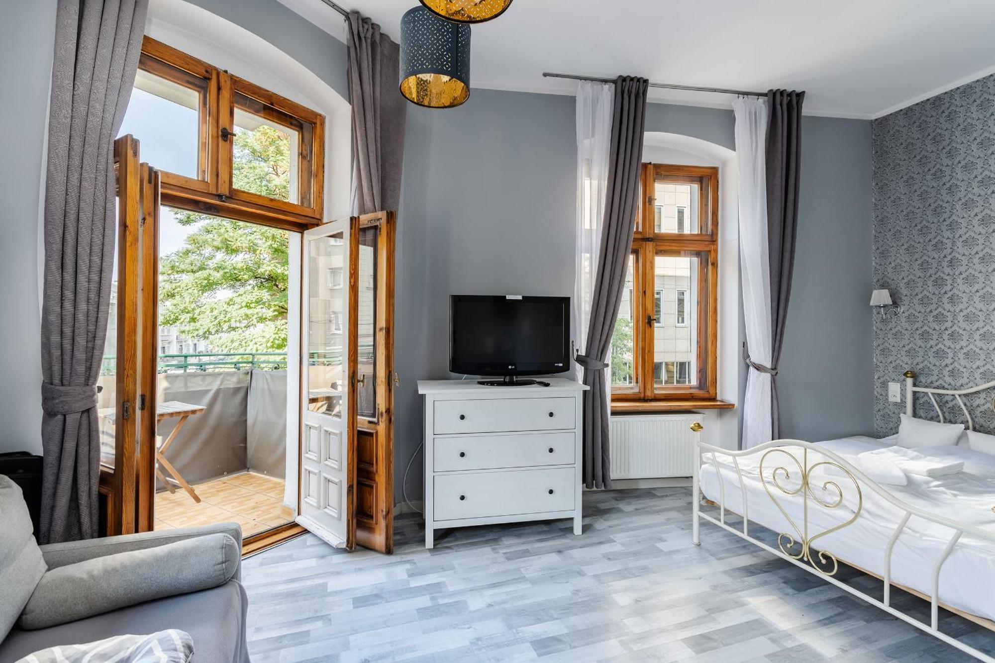 Functional And Comfortable Very Berry Studios In Poznan By Noclegi Renters Экстерьер фото