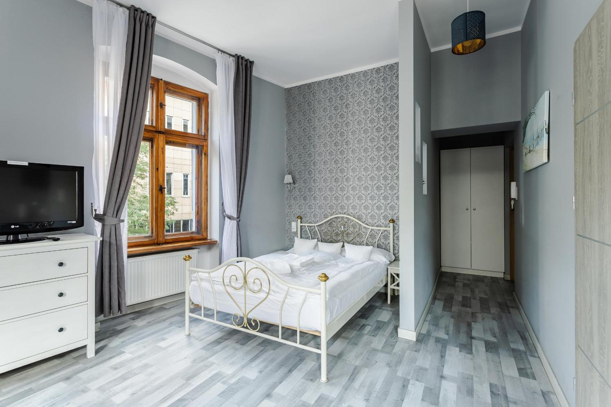 Functional And Comfortable Very Berry Studios In Poznan By Noclegi Renters Экстерьер фото